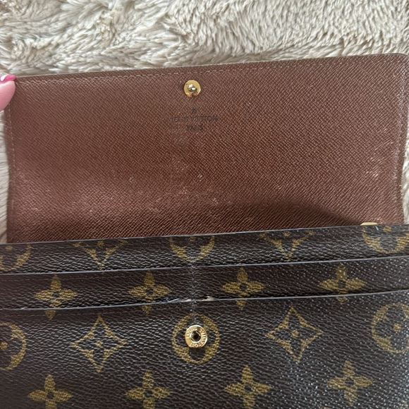 Wallet - Picture 6 of 11